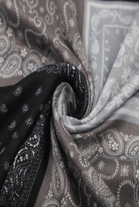 Qnuz Bandana Print Scarf 90 x 180 cm Scarf