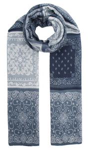 Qnuz Bandana Print Scarf 90 x 180 cm Scarf