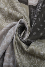 Load image into Gallery viewer, Qnuz Bandana Print Scarf 90 x 180 cm Scarf
