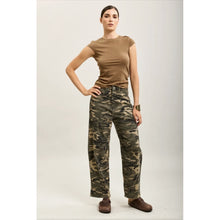 Load image into Gallery viewer, Qnuz Clothing Barrel Camo Jeans Clothing 5354 Camouflage
