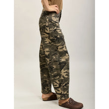 Load image into Gallery viewer, Qnuz Clothing Barrel Camo Jeans Clothing 5354 Camouflage

