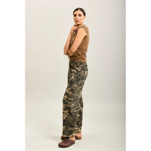 Load image into Gallery viewer, Qnuz Clothing Barrel Camo Jeans Clothing 5354 Camouflage
