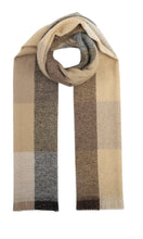Load image into Gallery viewer, Qnuz Big soft scarf w gold thread Scarf

