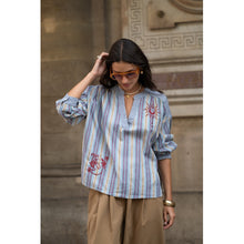 Load image into Gallery viewer, Qnuz Clothing Boheme Blouse w Applikationer Clothing 30 Blue
