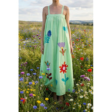 Load image into Gallery viewer, Qnuz Clothing Boheme Dress w Embrodery Clothing 51 Spring green
