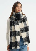 Load image into Gallery viewer, Qnuz Checkered Scarf 30% wool 35 x200 Scarf
