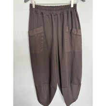 Load image into Gallery viewer, Qnuz Clothing Bella Pants Clothing 606 Choco

