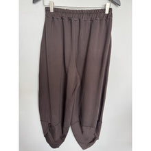 Load image into Gallery viewer, Qnuz Clothing Bella Pants Clothing 606 Choco
