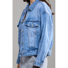 Load image into Gallery viewer, Qnuz Clothing Denim Jacket w. feminine Bag Clothing 33 denim blue
