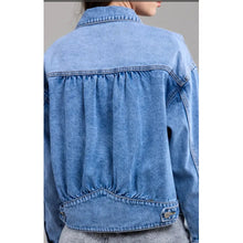 Load image into Gallery viewer, Qnuz Clothing Denim Jacket w. feminine Bag Clothing 33 denim blue
