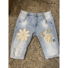 Load image into Gallery viewer, Qnuz Clothing Denim Shorts w Flowers Clothing 33 denim blue
