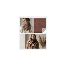 Load image into Gallery viewer, Qnuz Double printed on both sides Scarf 90x90 cm Scarf 60 Marron
