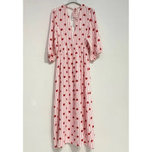 Load image into Gallery viewer, Qnuz Clothing Dress w Heart print Clothing 42 Rosa
