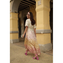 Load image into Gallery viewer, Qnuz Clothing Dress w gold Clothing 41 Rosa
