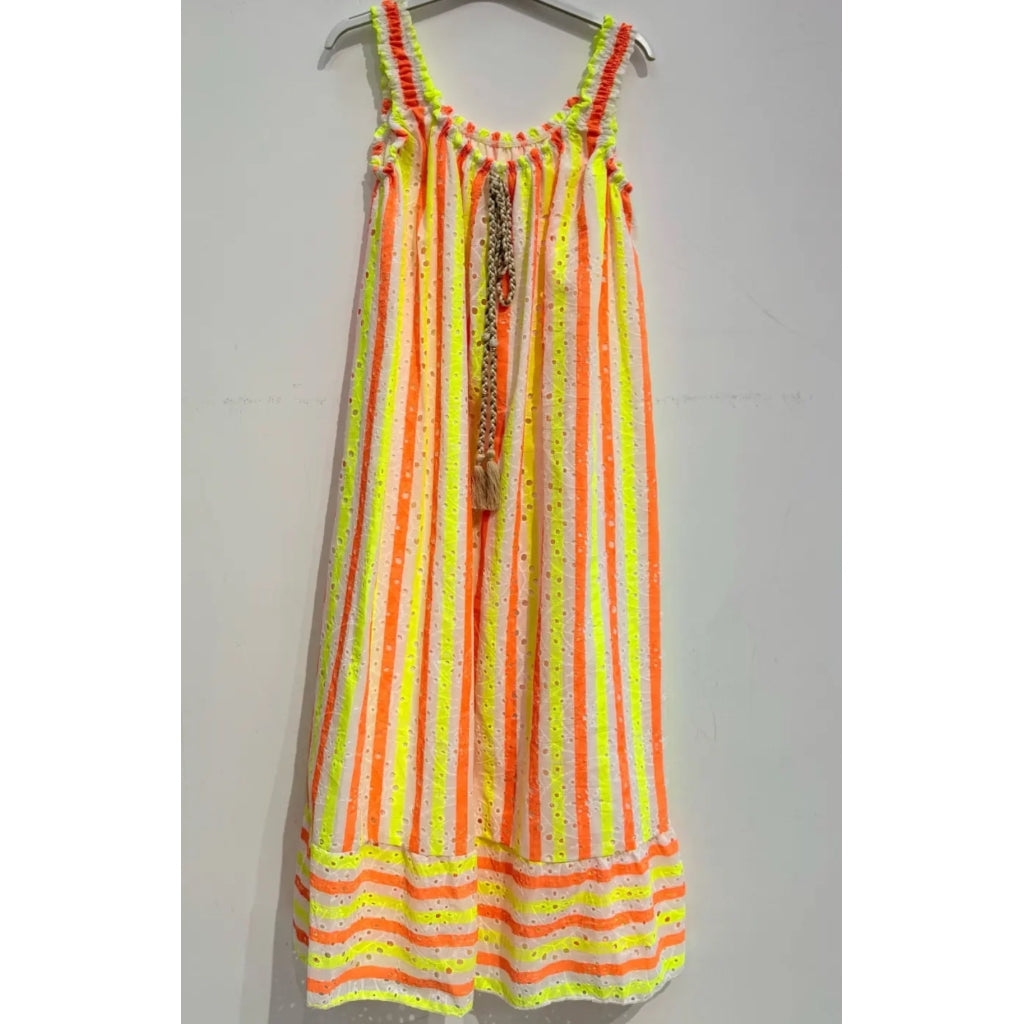 Qnuz Clothing Dress w striped print Clothing 445 neon orange