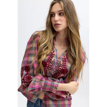 Load image into Gallery viewer, Qnuz Clothing Exclusiv striped Shirt Clothing 28 Burgundy
