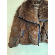 Load image into Gallery viewer, Qnuz Clothing Fake Fur w Denim Jacket Clothing 60 Marron
