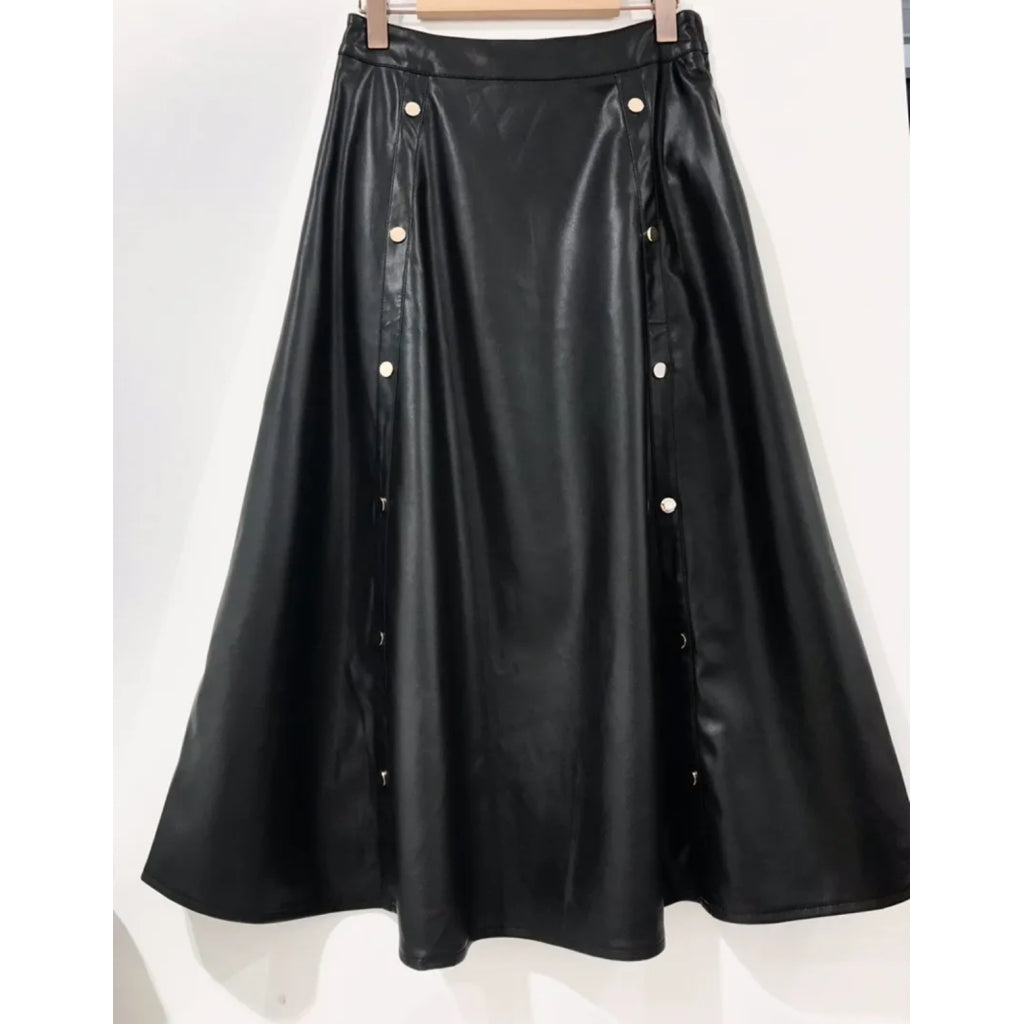 Qnuz Clothing Fake Leather Skirt w. studs Clothing 99 Black