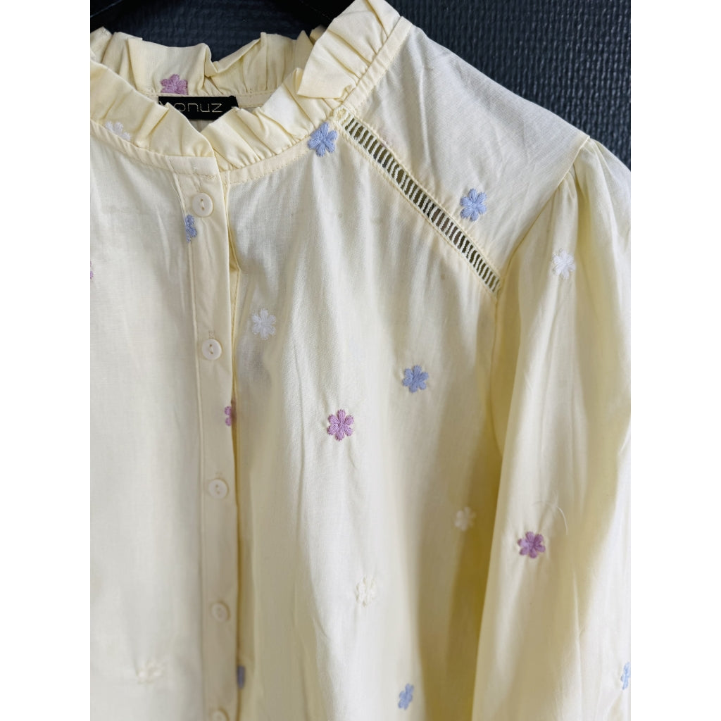 Qnuz Clothing Flora Shirt Clothing 22 Pastel Yellow