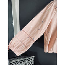 Load image into Gallery viewer, Qnuz Clothing Flora Shirt Clothing 41 Rosa
