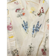 Load image into Gallery viewer, Qnuz Clothing Flora Shirt w embrodery Clothing 13 Ecru
