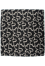 Load image into Gallery viewer, Qnuz Flower Print Scarf 90 x 180 cm Scarf
