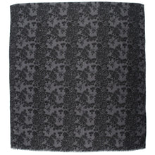 Load image into Gallery viewer, Qnuz Flower Print Scarf 90 x 180 cm Scarf 99 Black
