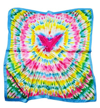 Load image into Gallery viewer, Qnuz Heart scarf 70 x 70 cm Scarf
