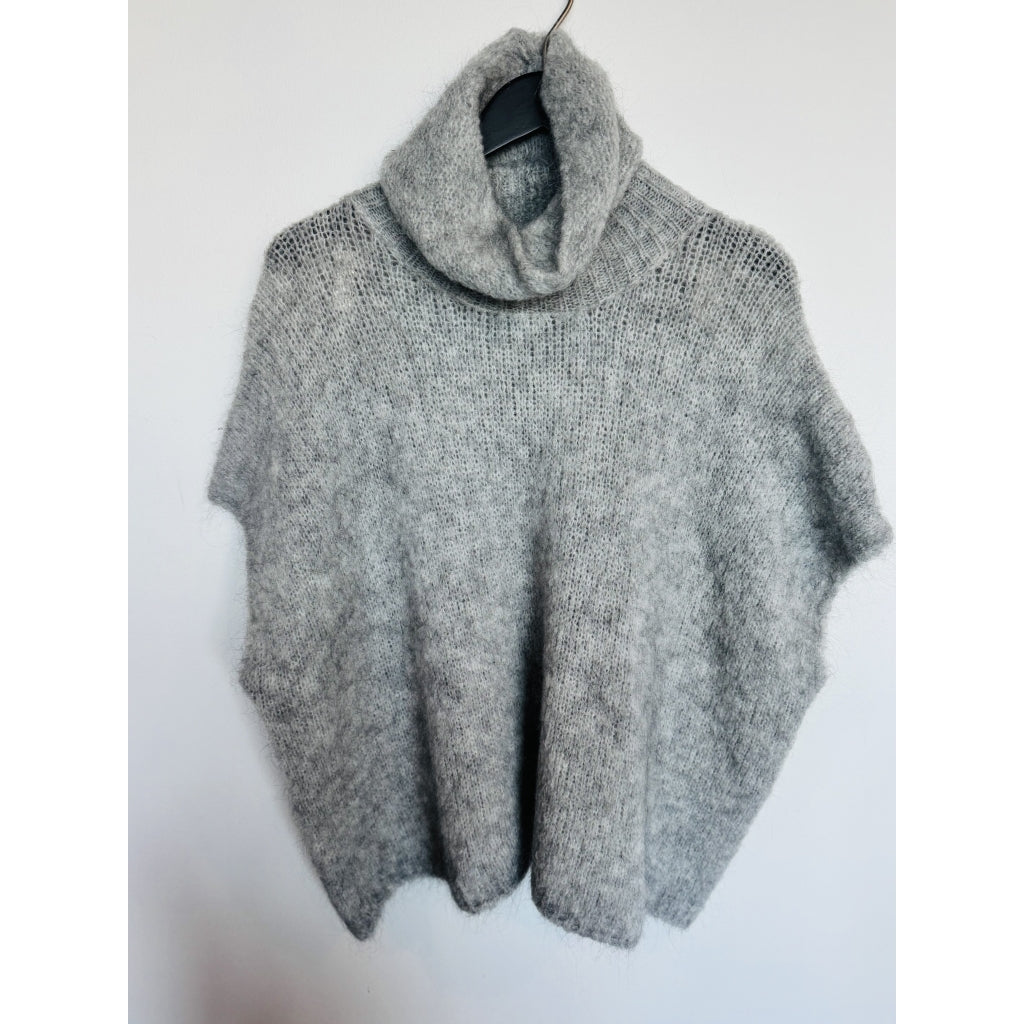 Qnuz Clothing High Neck Knit West 16% mohair 16% wool Clothing 97 Grey