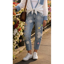 Load image into Gallery viewer, Qnuz Clothing Jeans w. Path Clothing 33 denim blue
