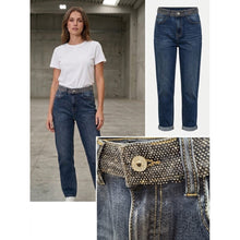 Load image into Gallery viewer, Qnuz Clothing Jeans w BLING Waist Clothing 33 denim blue
