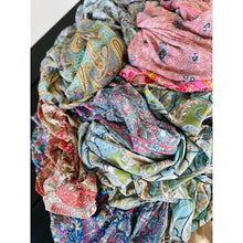 Load image into Gallery viewer, Qnuz Clothing Kimono Clothing 01 Multi
