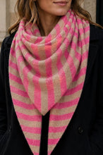 Load image into Gallery viewer, Qnuz Knitted Heart Scarf 70 x 180 Scarf

