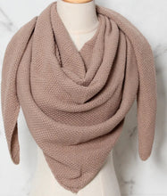 Load image into Gallery viewer, Qnuz Knitted Triangel scarf w 30% wool Scarf
