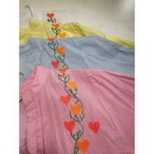 Load image into Gallery viewer, Qnuz Clothing LUX Shirt w embrodery Clothing 42 Rosa
