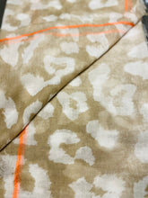 Load image into Gallery viewer, Qnuz Laila Scarf
