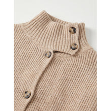 Load image into Gallery viewer, Qnuz Clothing Luksus Knit Clothing 63 Taupe
