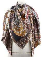 Load image into Gallery viewer, Qnuz Luksus Scarf 140 x 140 cm 30% Silk Scarf
