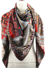 Load image into Gallery viewer, Qnuz Luksus Scarf 140 x 140 cm 30% Silk Scarf
