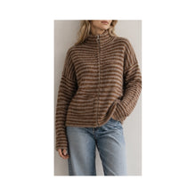 Load image into Gallery viewer, Qnuz Clothing Lux Knit w Stripes &amp; zipper Clothing 60 Marron
