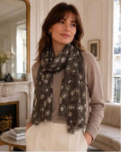 Load image into Gallery viewer, Qnuz Lux Scarf w Dots 20% wool 90 x 190 Scarf
