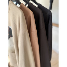 Load image into Gallery viewer, Qnuz Clothing Lux Sweat w print Clothing 13 Beige
