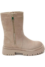 Load image into Gallery viewer, Qnuz Naela Shoe
