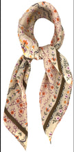 Load image into Gallery viewer, Qnuz Pukka Scarf
