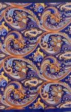 Load image into Gallery viewer, Qnuz Prio Scarf
