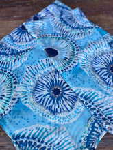 Load image into Gallery viewer, Qnuz Nana Scarf
