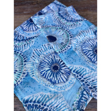 Load image into Gallery viewer, Qnuz Nana Scarf 30 Blue
