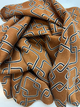 Load image into Gallery viewer, Qnuz Nana Scarf
