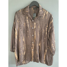 Load image into Gallery viewer, Qnuz Clothing Okada Satin Shirt Clothing 60 Marron
