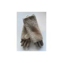 Load image into Gallery viewer, Qnuz Olle Hat/Glove 13 Beige
